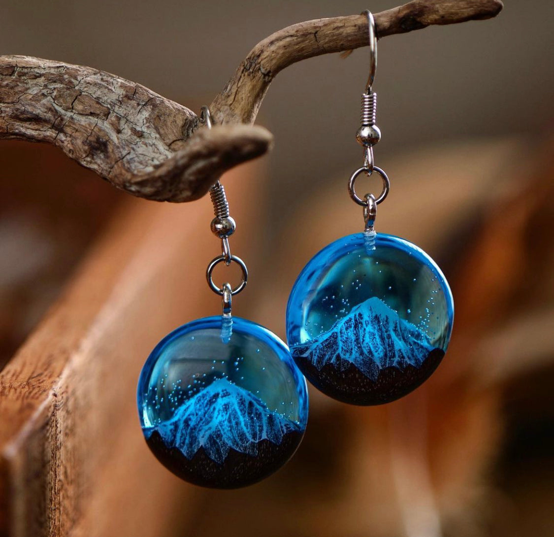 Epoxy earrings mountains blue 20 mm