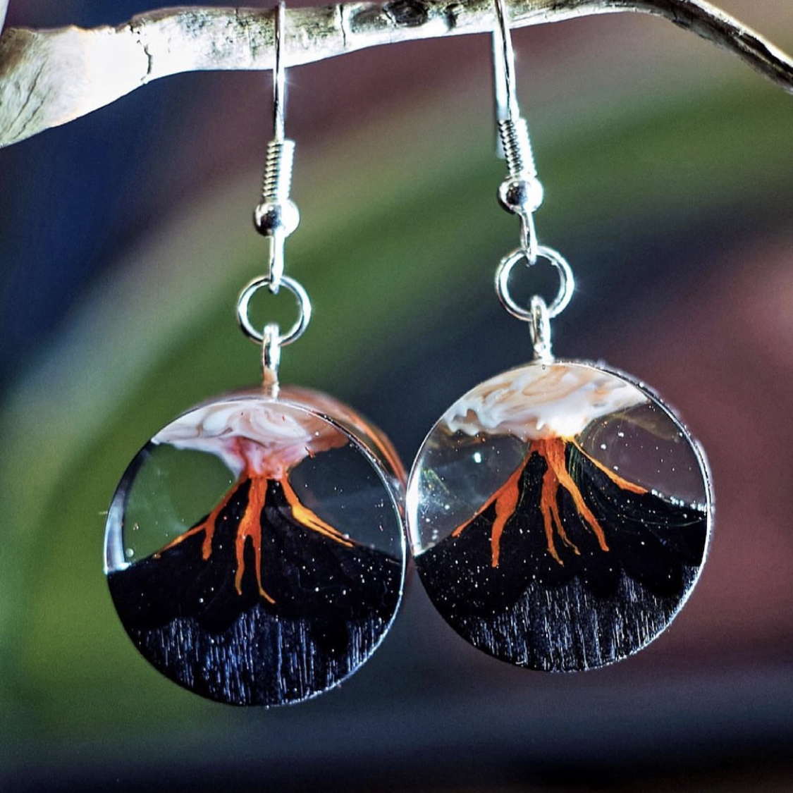 Epoxy earrings volcano 20 mm