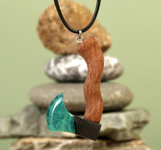 Pendant Malachite axe 25x50 mm