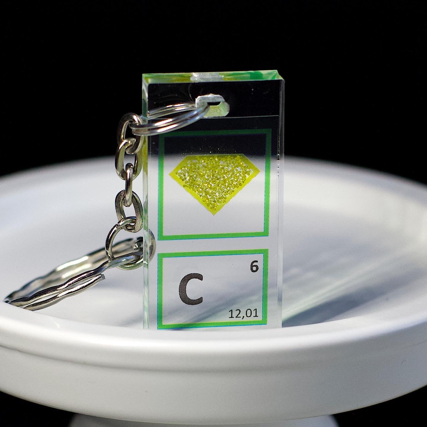 Carbon (diamonds) keychain 20x40 mm, C – Chemical Elements